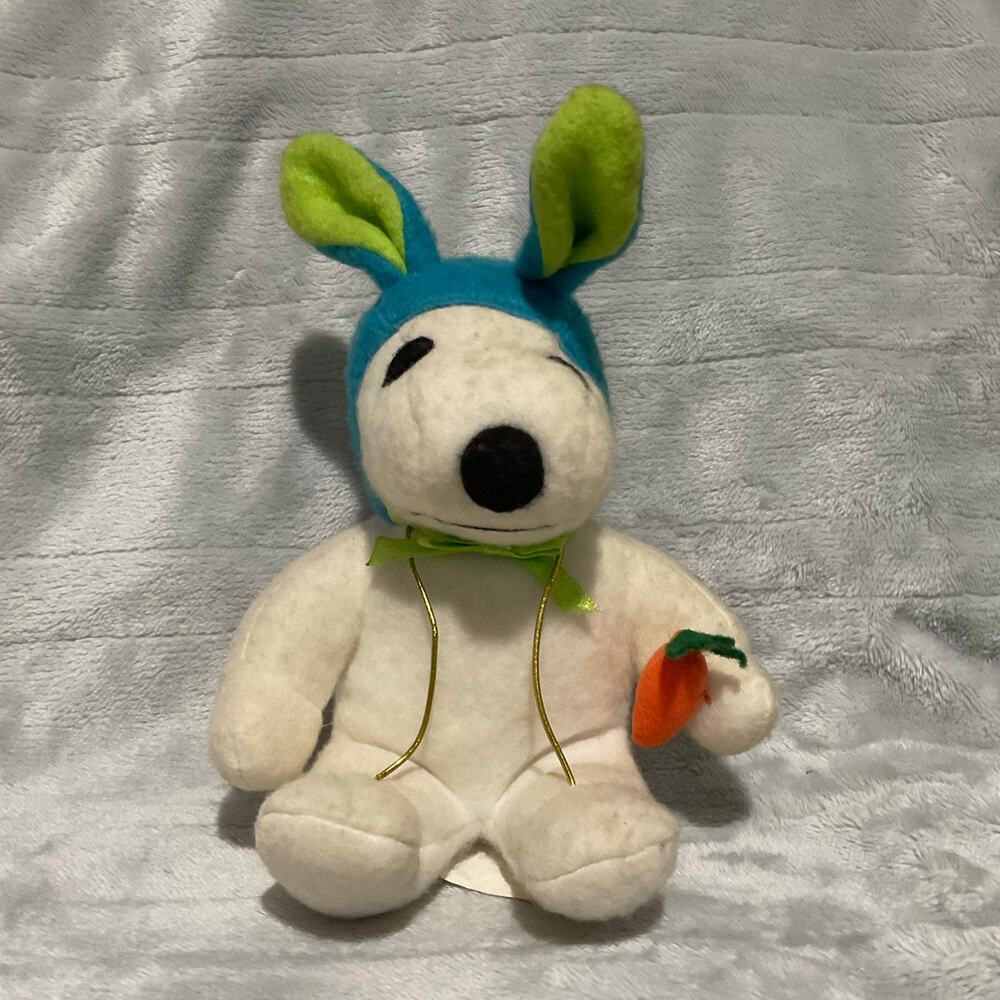 Plush snoopy Easter‎ bunny